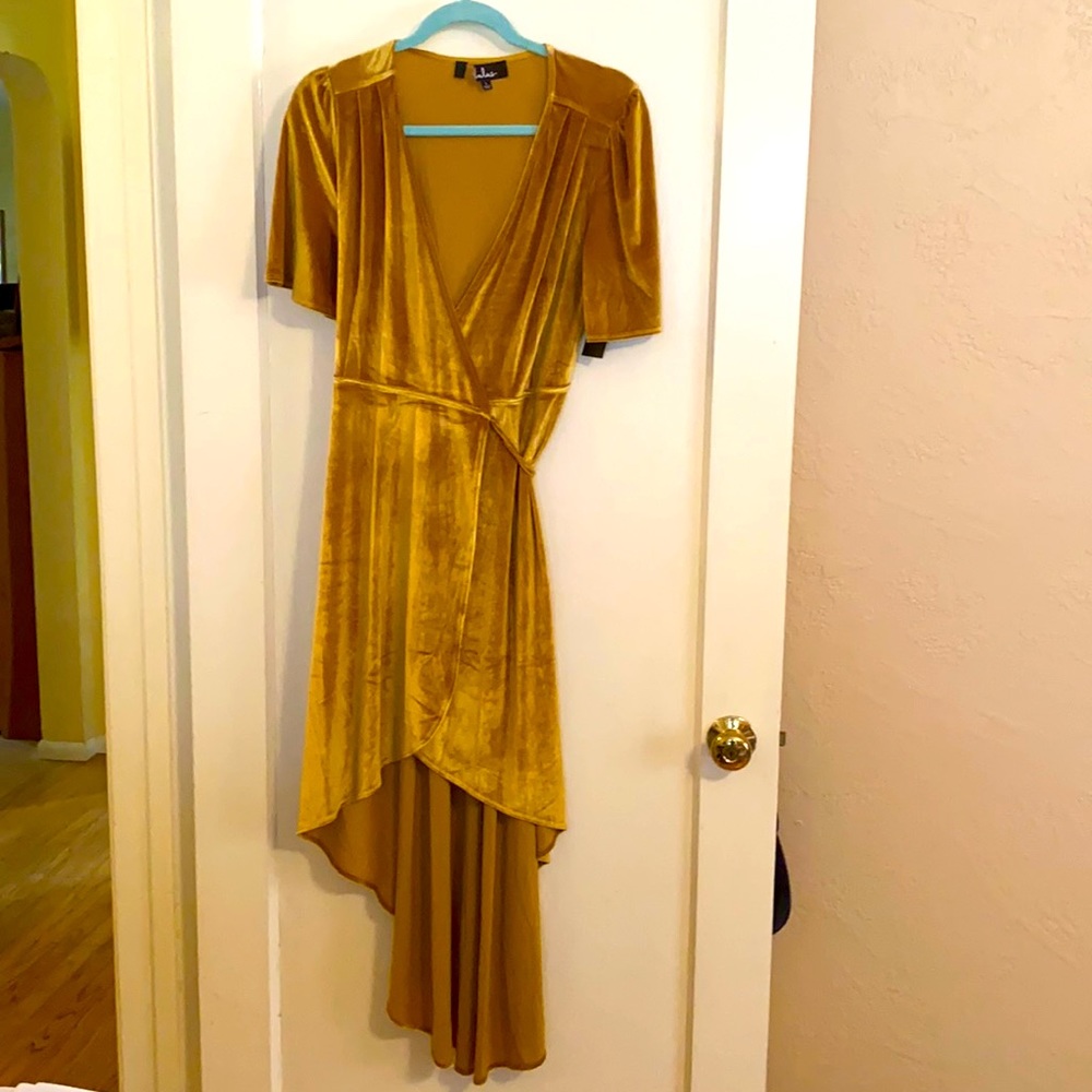 Lulu’s Stretch Velvet Wrap Dress NWT size L